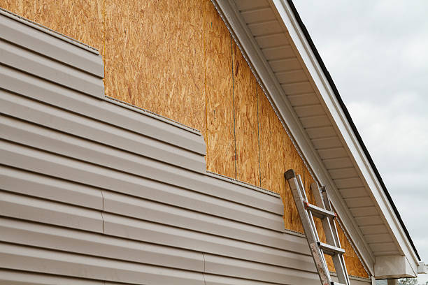 24/7 Emergency Storm Damage Siding Repair experts in Poplar Branch, NC